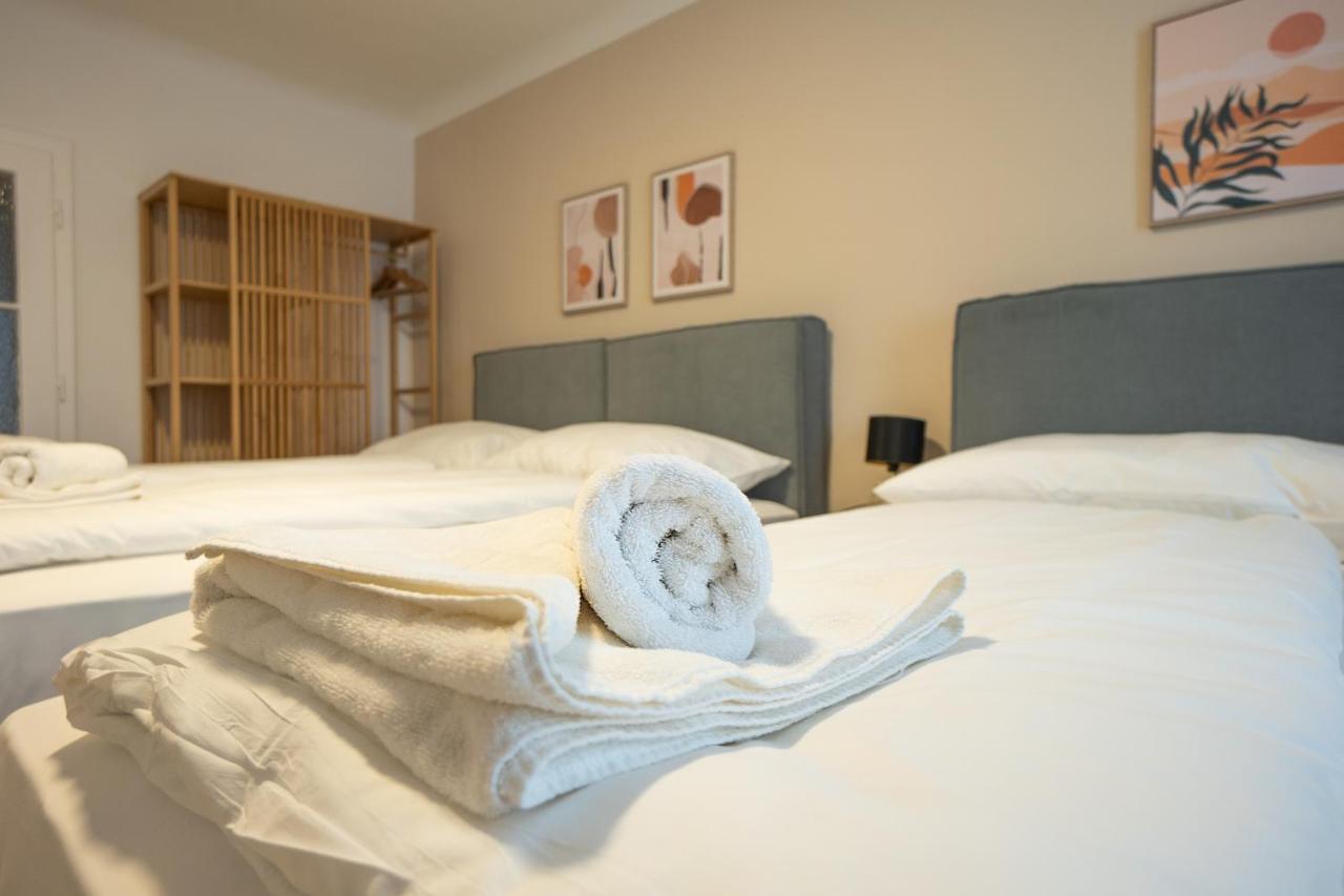 A 2-Bedroom Apartment With A King-Size Bed And A Balcony Is Located Just A 15-Minute Walk From Stephansplatz. Вена Экстерьер фото