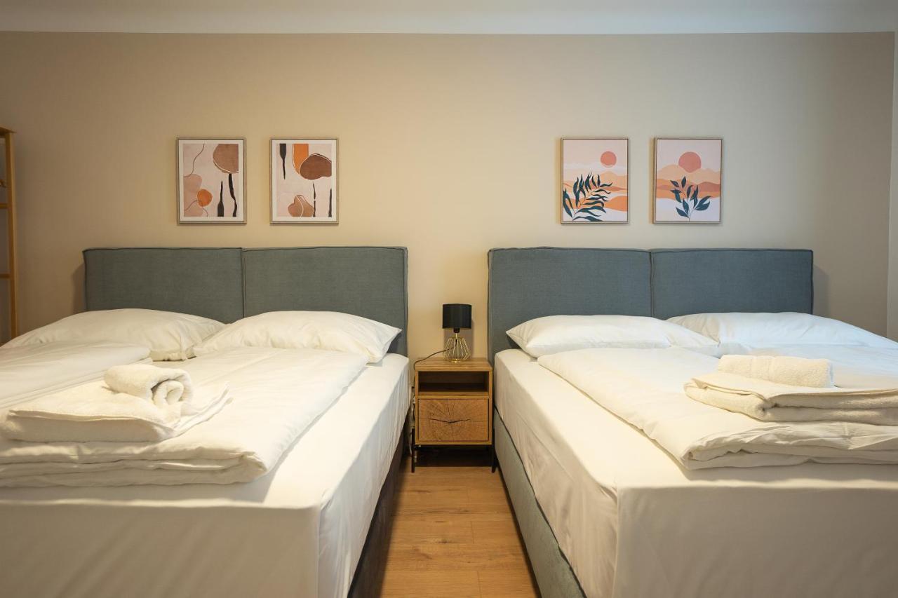 A 2-Bedroom Apartment With A King-Size Bed And A Balcony Is Located Just A 15-Minute Walk From Stephansplatz. Вена Экстерьер фото